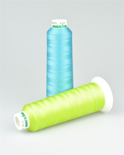 Нитки для машинной стежки Aeroquilt №40 (2750 м) Madeira 9130B - фото 6147