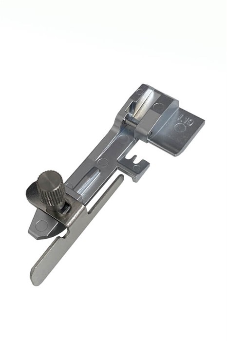 Лапка для оверлока для потайного стежка №L19 Bernina 103 785 70 00 - фото 8672