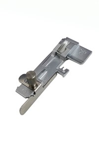 Лапка для оверлока для потайного стежка №C19 Bernina 103 784 70 00