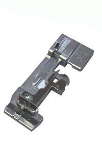 Лапка для оверлока №L17 для вшивания шнура Bernina 103 425 70 00